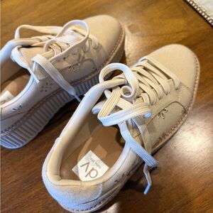 DV by Dolce Vita Cream Sneakers